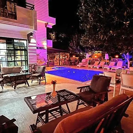 Kutberk Hotel 3*