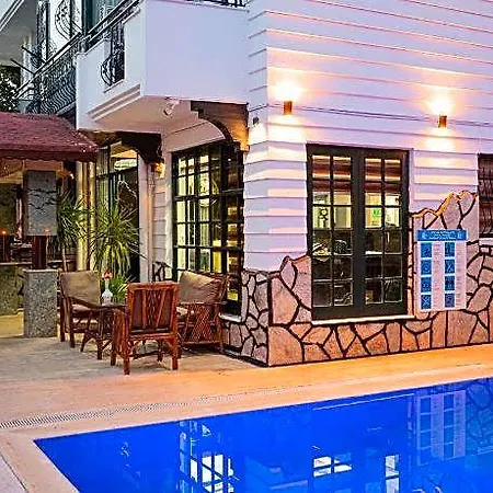 Hotel Kutberk 3*